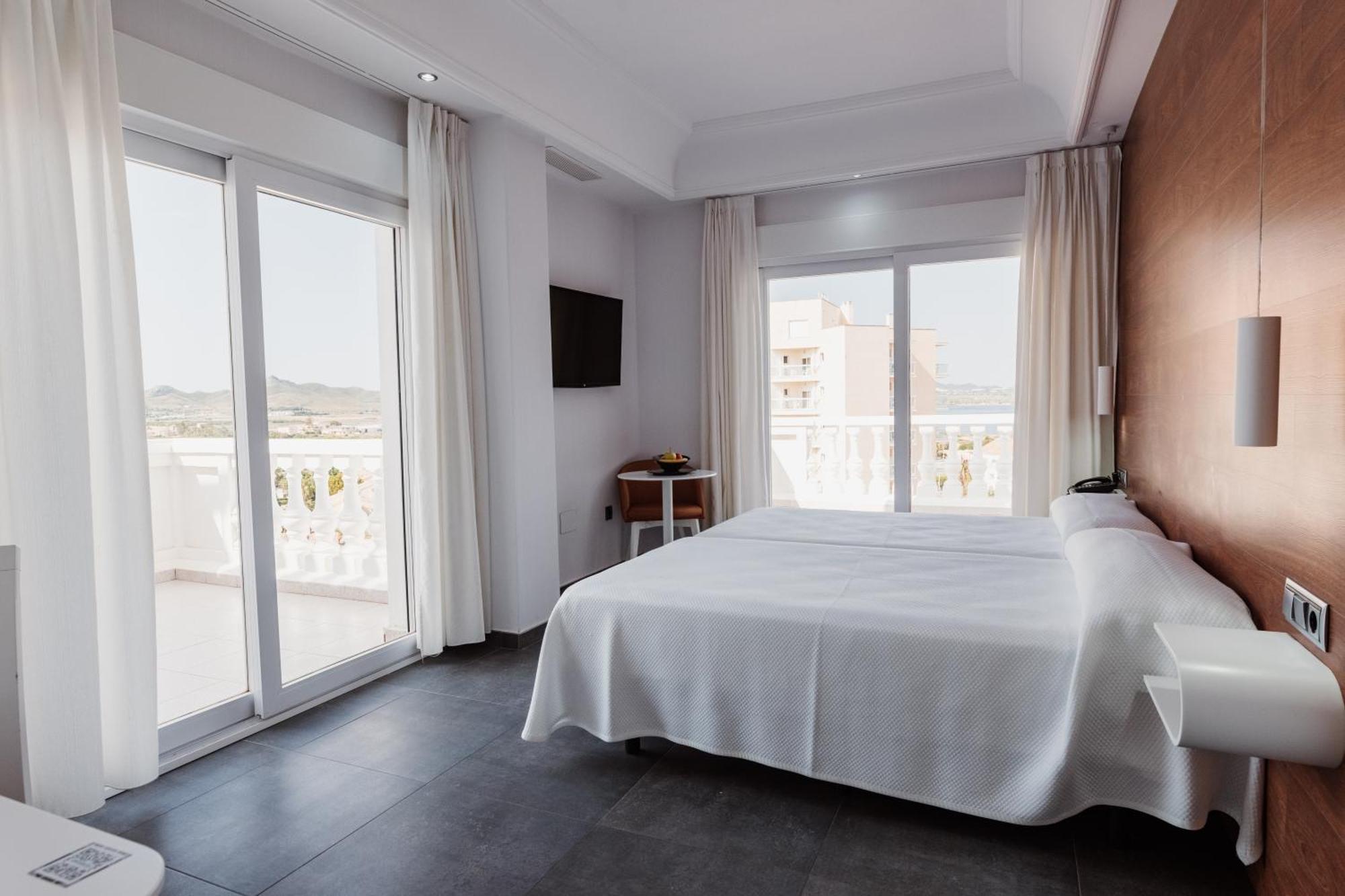 Twin Room Sea View
